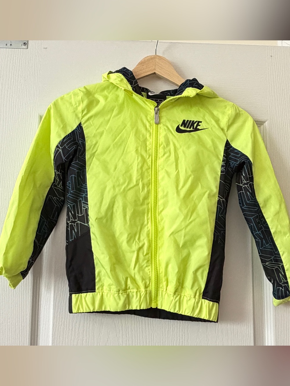 Nike Zip-Up Jacket Black Swoosh Boys 5-6
